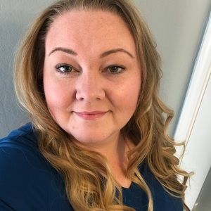 Meet your Posher, Niki